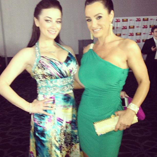 taylor vixen 592338 uludağ sözlük galeri