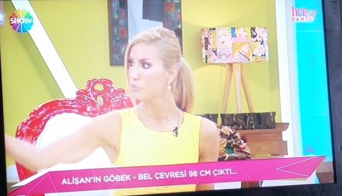 çağla şikel in boynu