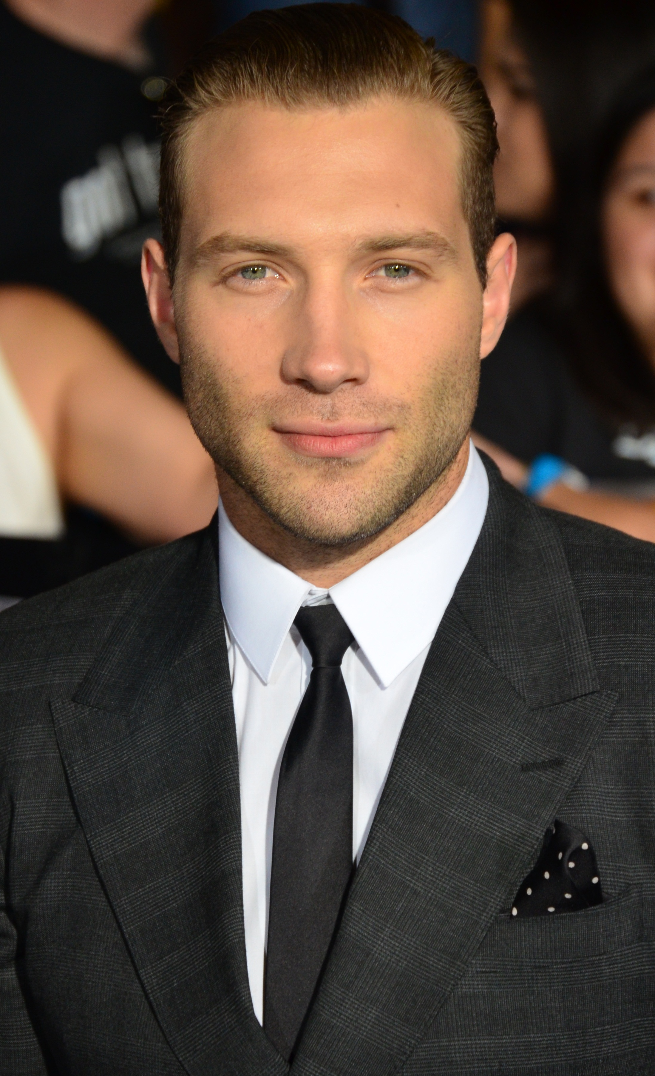 Next photo of Jai Courtney