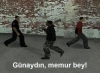 hakkari de elini kolunu sallayarak rpg yle dolaşmak / #809258