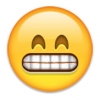 whatsapp taki dişlek gülümseme emojisi