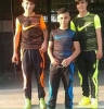 puma dan nike dan adidas tan başka giymeyen kişi / #954822