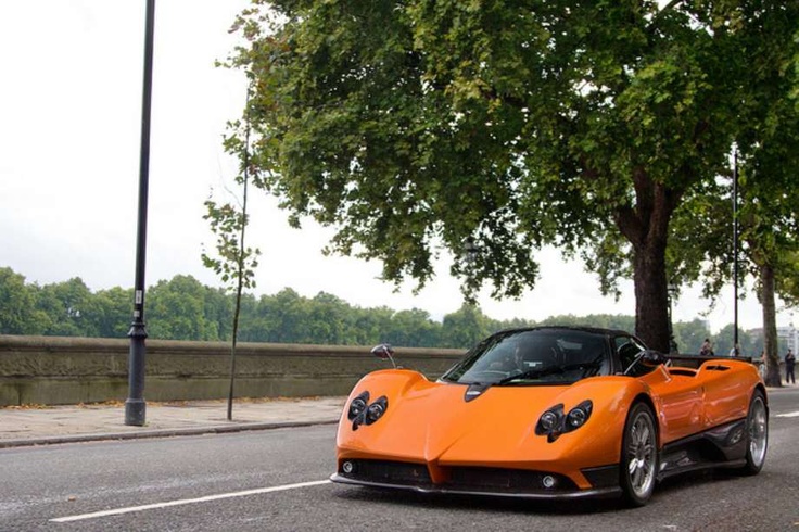 Pagani Zonda оранжевая