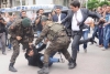 başbakan müşavirinin vatandaşı tekmelemesi / #629742